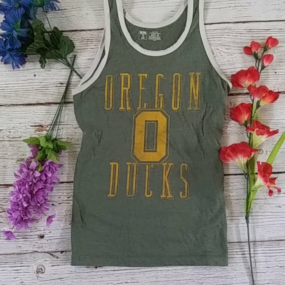 Oregon ducks tank
